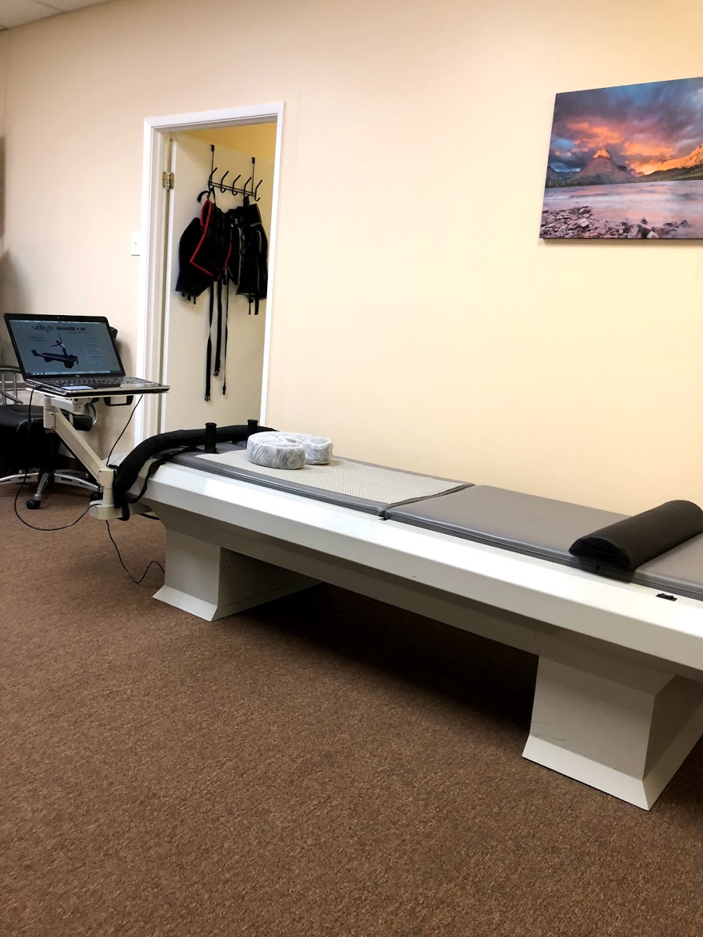 Dixon Chiropractic and Spine Clinic | 101, 557, Dixon Rd, Etobicoke, ON M9W 6K1, Canada | Phone: (416) 242-3773