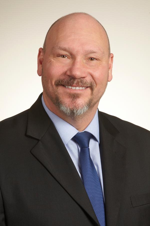 Edward Jones - Financial Advisor: Christopher H Thompson | 2081 Merivale Rd Suite#1200, Nepean, ON K2G 1G9, Canada | Phone: (613) 225-7855