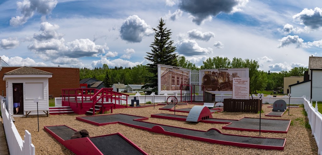 Tom Thumb Miniature Golf | River Valley Whitemud, Edmonton, AB T6H, Canada | Phone: (780) 496-7381