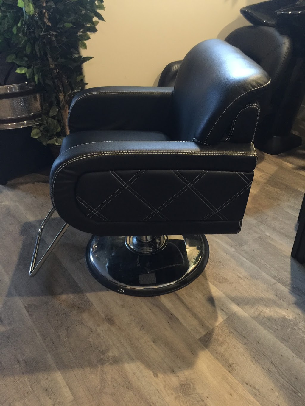Studio K Hair and Nails | 103 Willis Cres, Saskatoon, SK S7T 0X9, Canada | Phone: (306) 717-6495