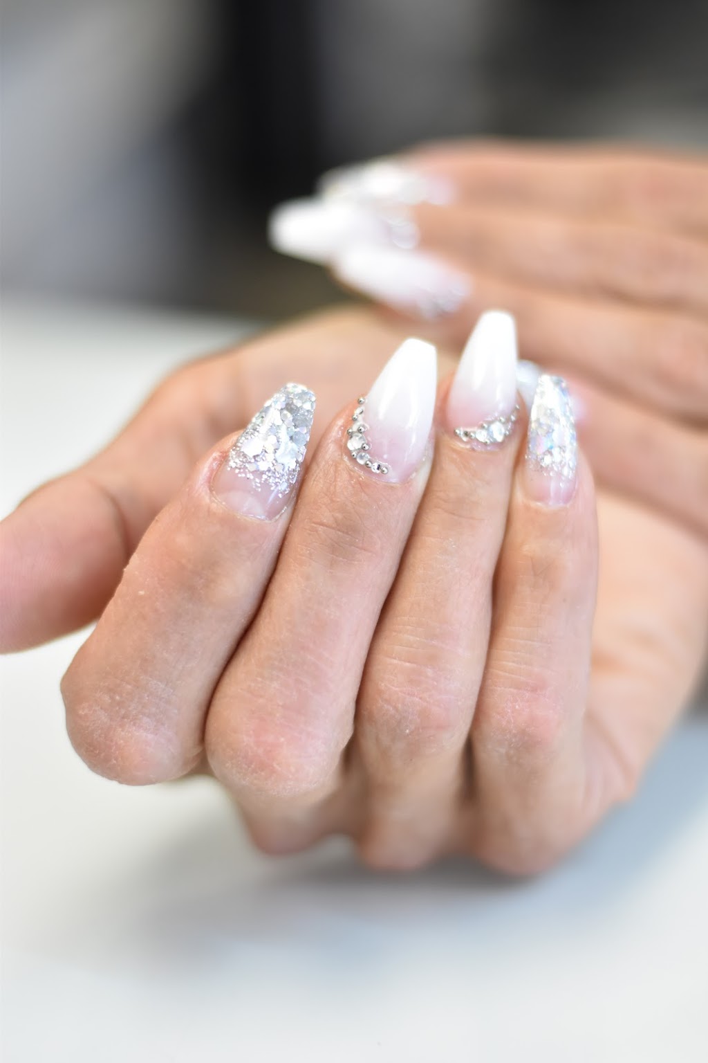 Émilie Charpentier Pose dongles Maquillage | 2211 Rue du Pont, Marieville, QC J3M 1K8, Canada | Phone: (450) 888-1995