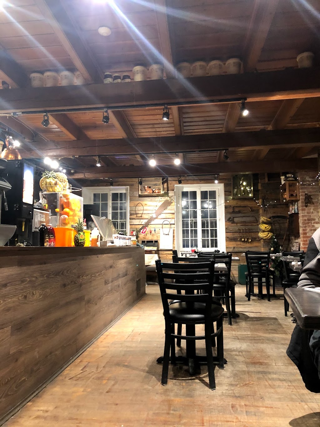 Café Brossard | 10848 Av. Moisan, Montréal-Nord, QC H1G 4N7, Canada | Phone: (514) 321-4121