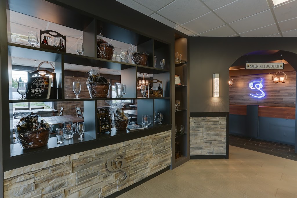 Microbrasserie Le Grimoire (Fabrique-Boutique-Salon) | 1546 Rue Principale, Granby, QC J2J 0S6, Canada | Phone: (450) 372-7079