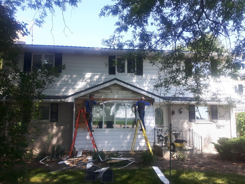 CTR Country Town Roofing | 10896-10918, Chatham-Kent County Rd 21, Dresden, ON N0P 1M0, Canada | Phone: (226) 627-2695