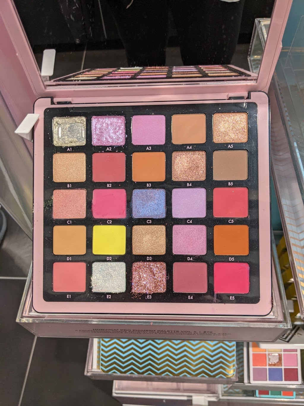SEPHORA | 221 Glendale Ave Space 77 & 78, St. Catharines, ON L2T 2K9, Canada | Phone: (905) 685-3700