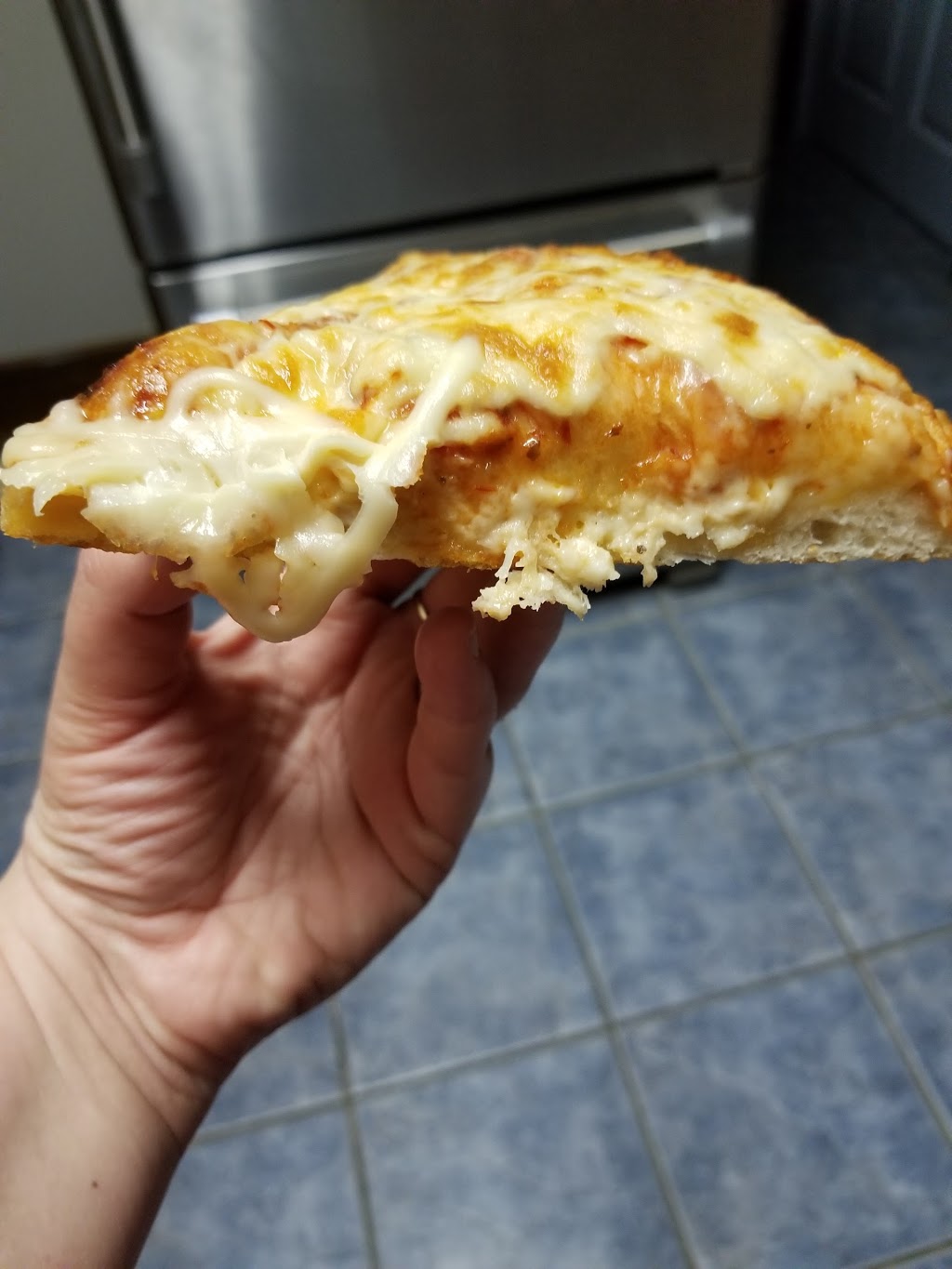 Mr. Mozzarella Pizza and Wings | 25 Plaza Dr, Iroquois, ON K0E 1K0, Canada | Phone: (613) 652-4666