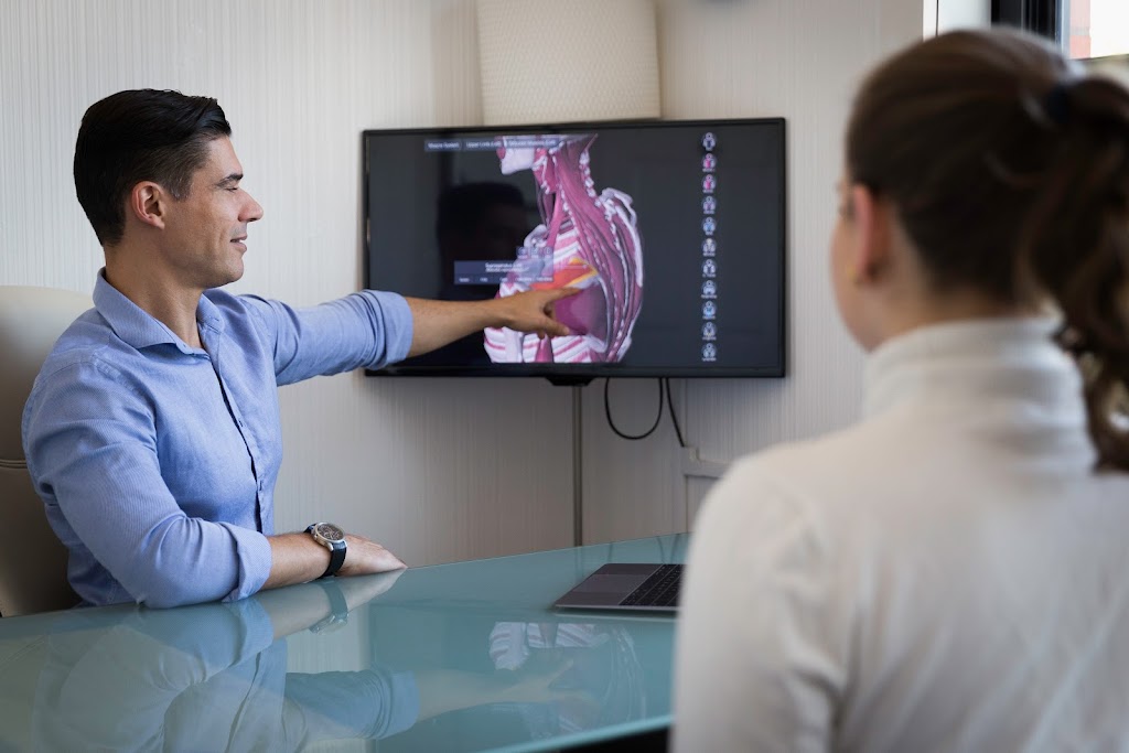 Luis Flavio H Bicalho - Physiotherapist | 5445 Henri Bourassa Blvd W Suite 135, Montreal, QC H4R 1B7, Canada | Phone: (514) 706-4709