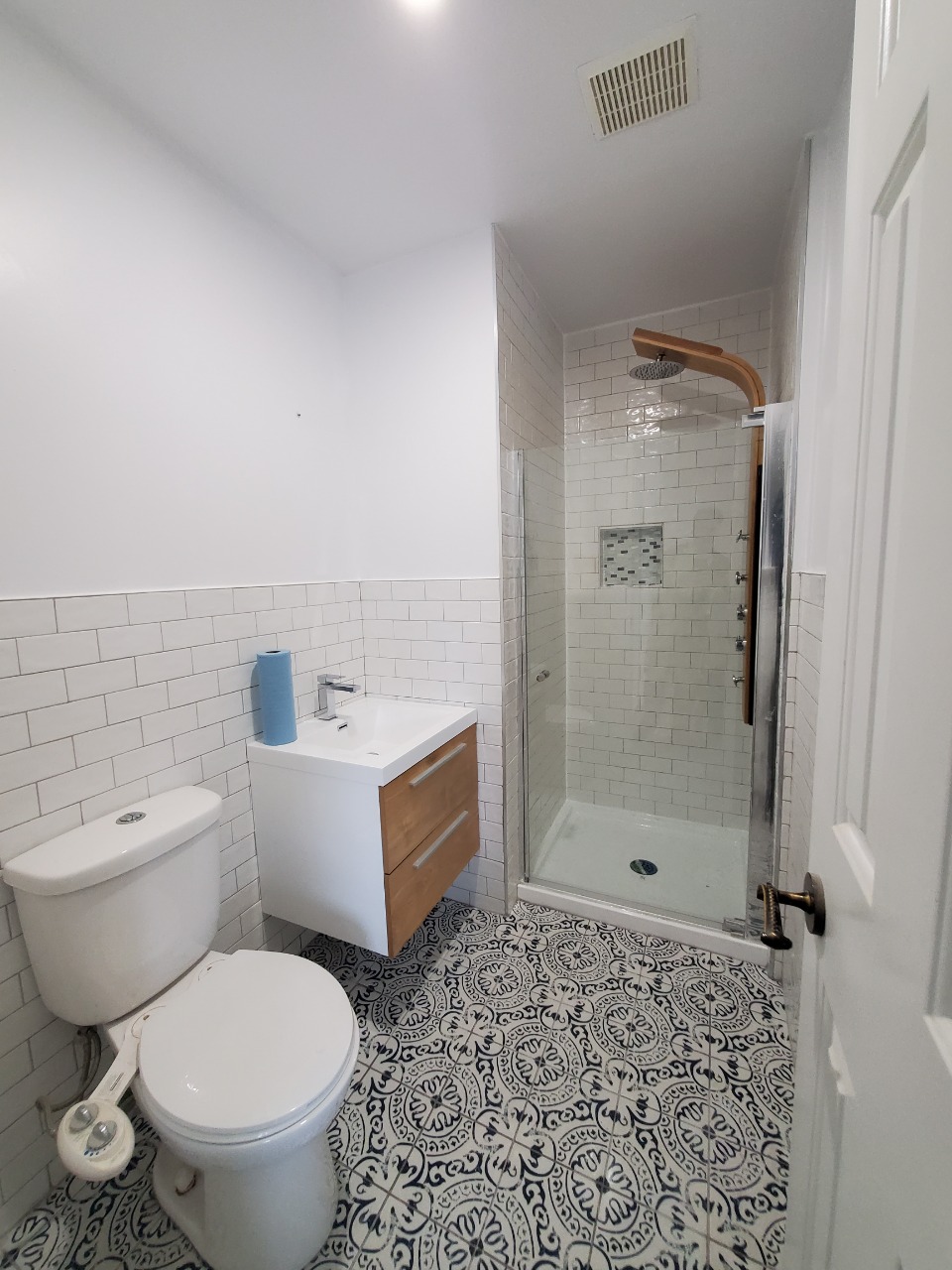 Renokimi Home Renovation | 71 Sisman Ave, Aurora, ON L4G 6S2, Canada | Phone: (438) 924-4791
