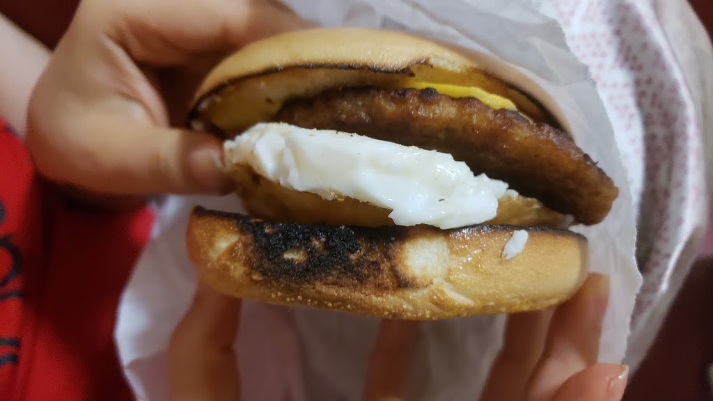 McDonalds | 1460 Henderson Hwy, Winnipeg, MB R2G 1N4, Canada | Phone: (204) 949-6074