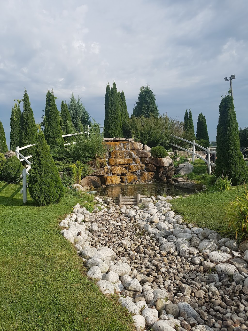 Eagle Classic Golf Centre and Mini Putt | 618 Garner Rd E, Ancaster, ON L9G 3K9, Canada | Phone: (905) 648-9880