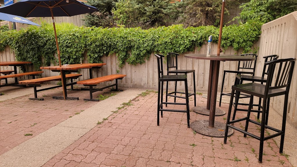 Legends Mountain Eatery | Fernie Alpine Resort, 5343 Fernie Ski Hill Rd, Fernie, BC V0B 1M6, Canada | Phone: (250) 423-2444