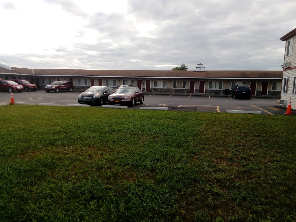 Driftwood Motel | 2754 Niagara Falls Blvd, Niagara Falls, NY 14304, USA | Phone: (716) 692-6650