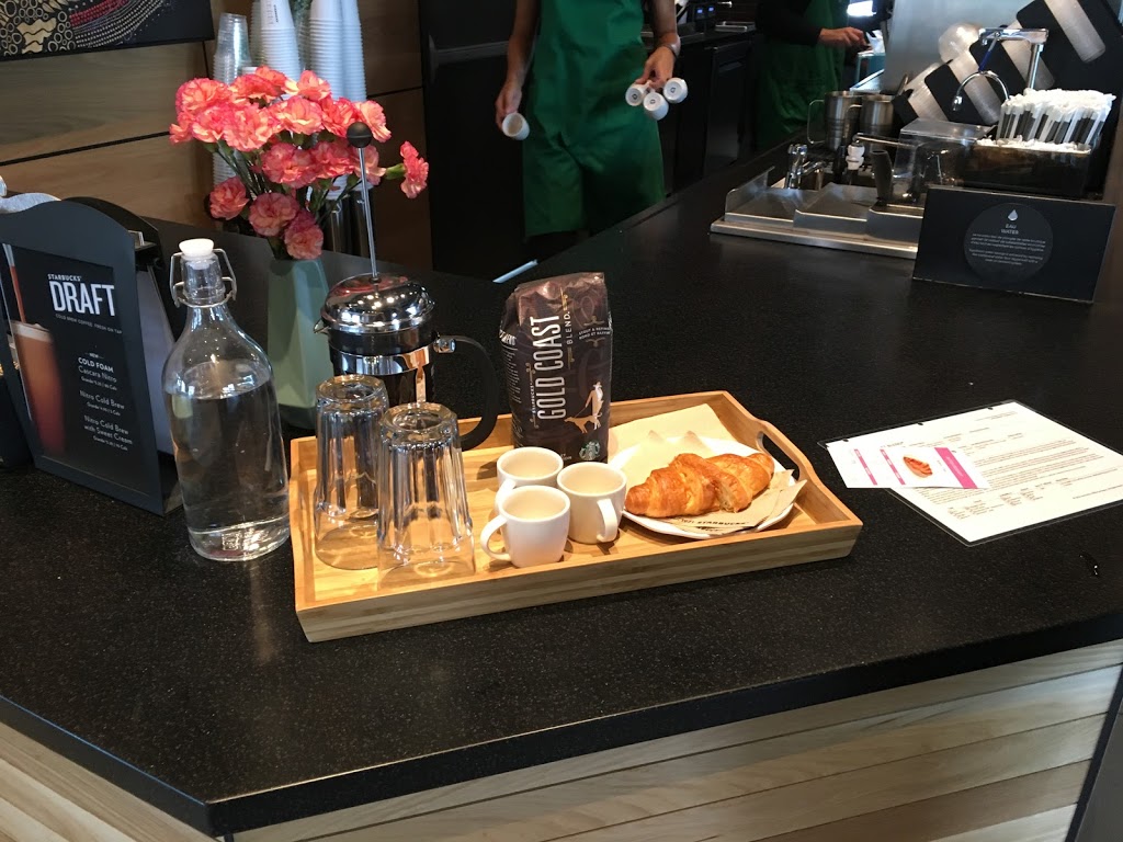 Starbucks | 9681 Jane St, Maple, ON L6A 3X5, Canada | Phone: (437) 214-7784