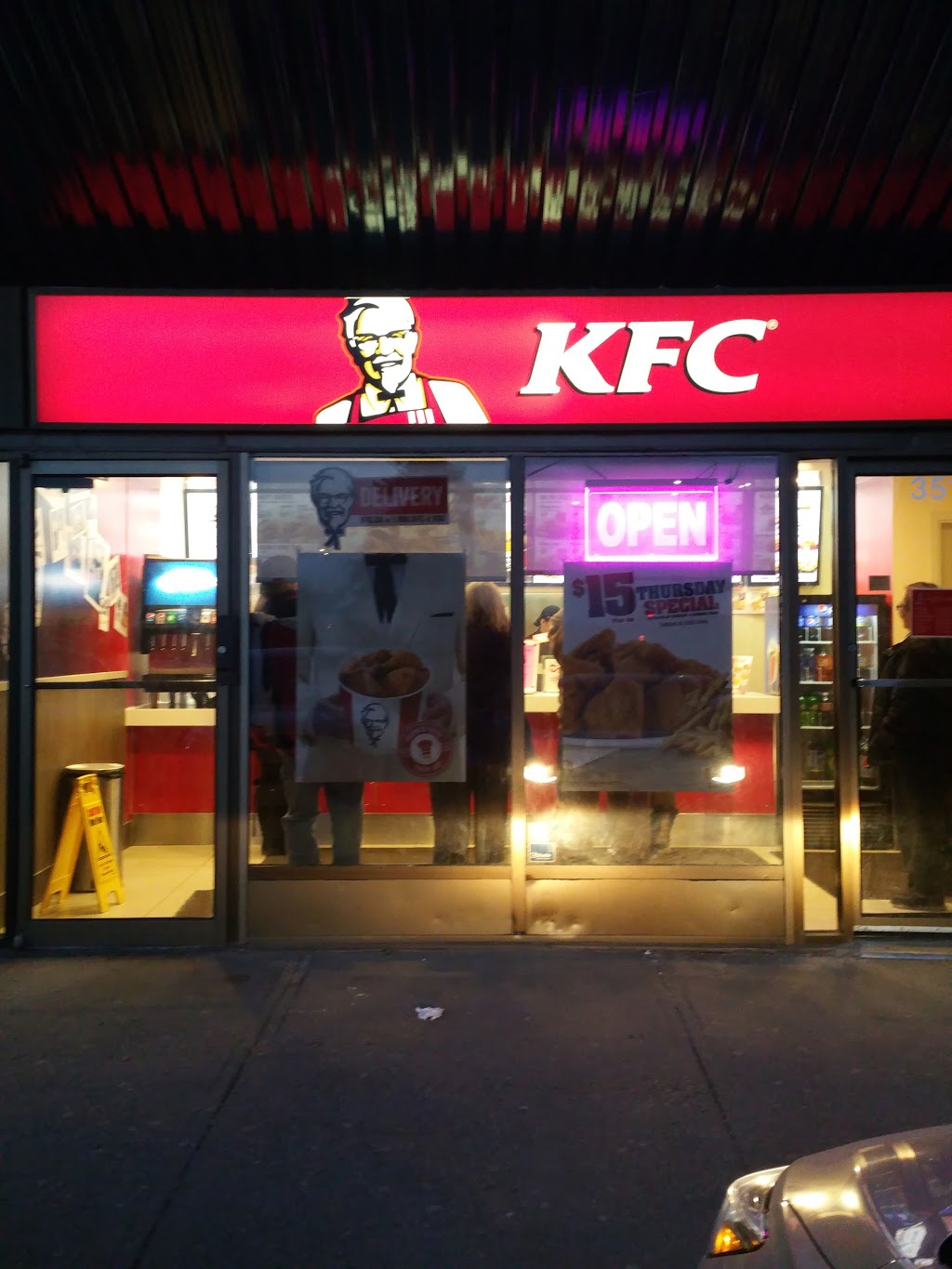KFC | 3512 137 Ave NW, Edmonton, AB T5Y 1Y7, Canada | Phone: (780) 448-3844