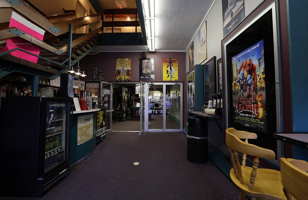 The Vernon Towne Cinema | 2910 30th Ave, Vernon, BC V1T 2B7, Canada | Phone: (250) 545-0352