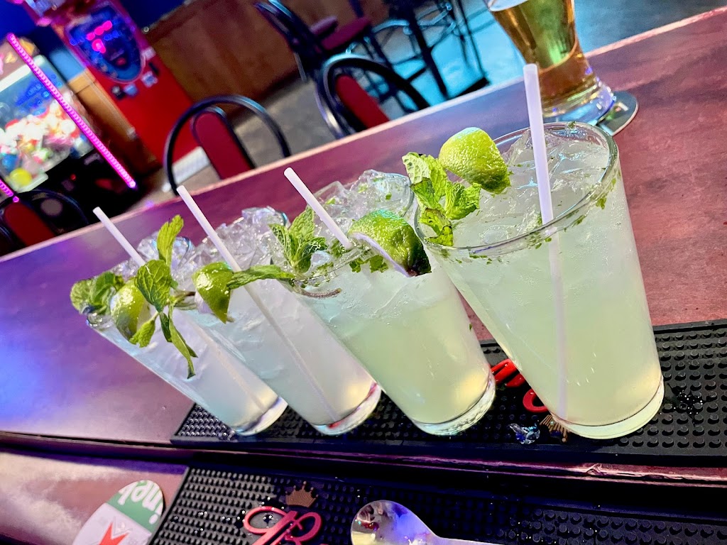 Smilies Place | 8214 175 St NW, Edmonton, AB T5T 1V1, Canada | Phone: (780) 444-1522
