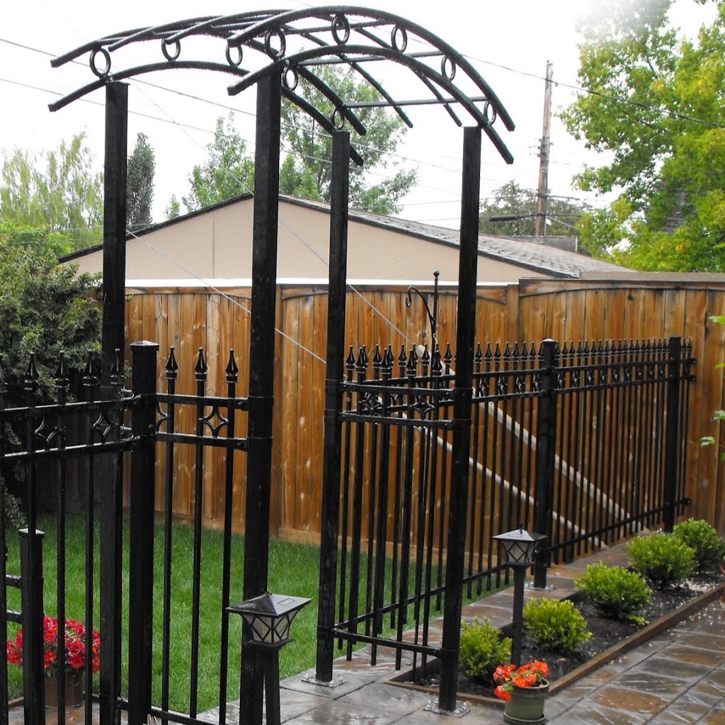 The Fence Store | 2800 107 Ave SE #122, Calgary, AB T2Z 3R7, Canada | Phone: (403) 240-4269