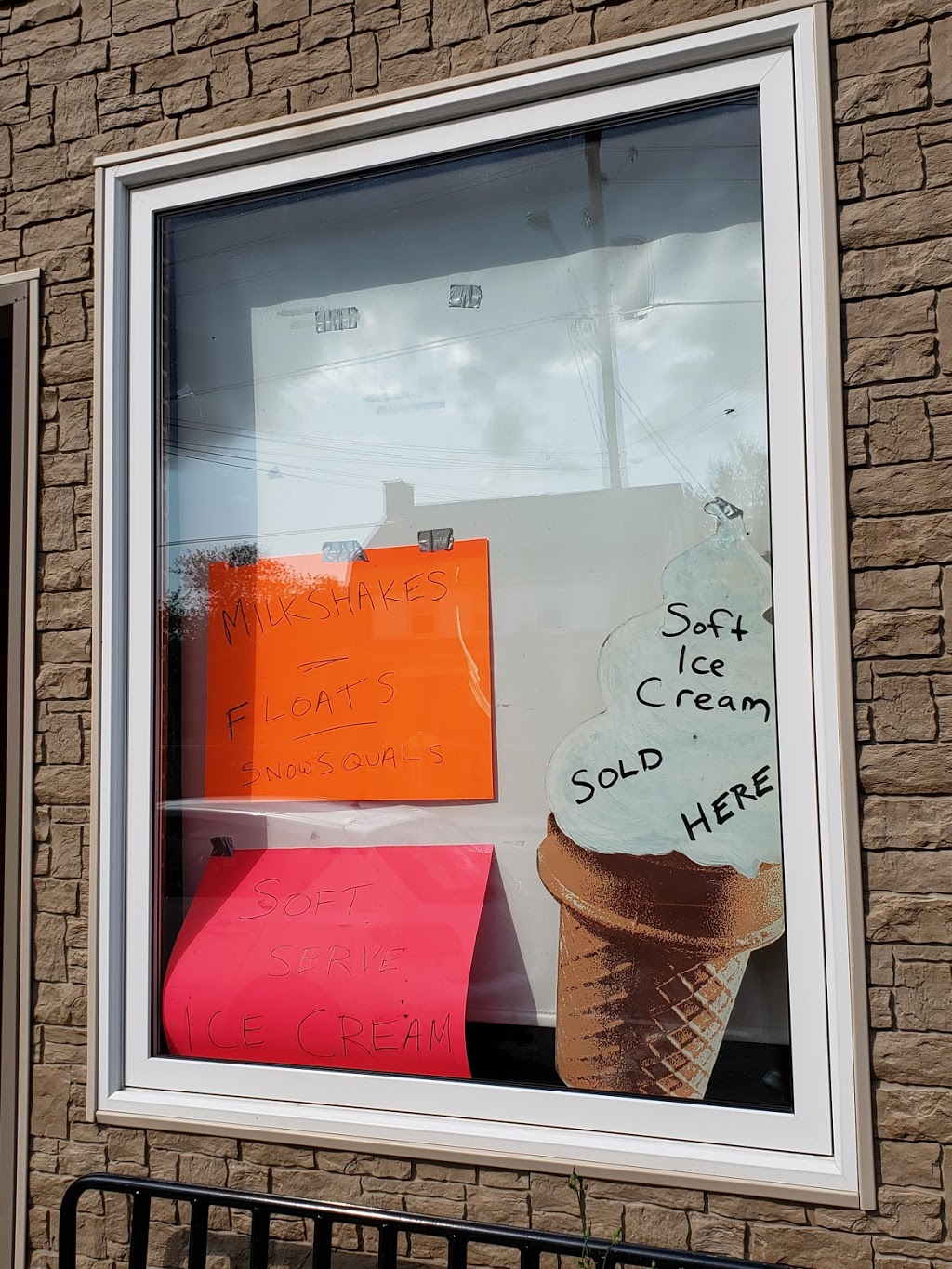 Wrap It Up-&-Go | 2359 County Rd 45, Norwood, ON K0L 2V0, Canada | Phone: (705) 761-5575