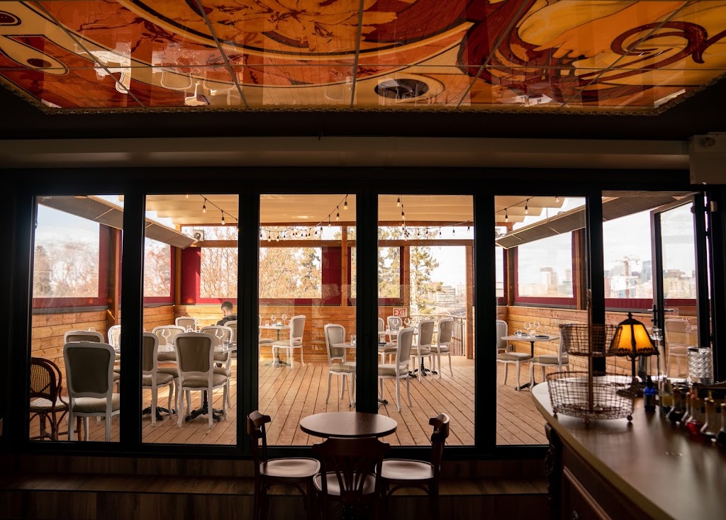 La Petite Iza | 10926 88 Ave NW 3rd floor, Edmonton, AB T6G 0Z1, Canada | Phone: (780) 435-0083