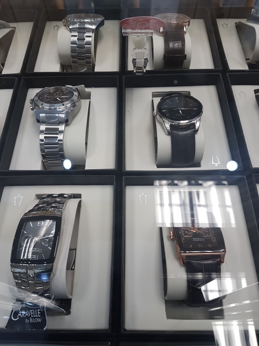 M J Jewellers | 3029 Kingston Rd, Scarborough, ON M1M 1P1, Canada | Phone: (416) 264-4777
