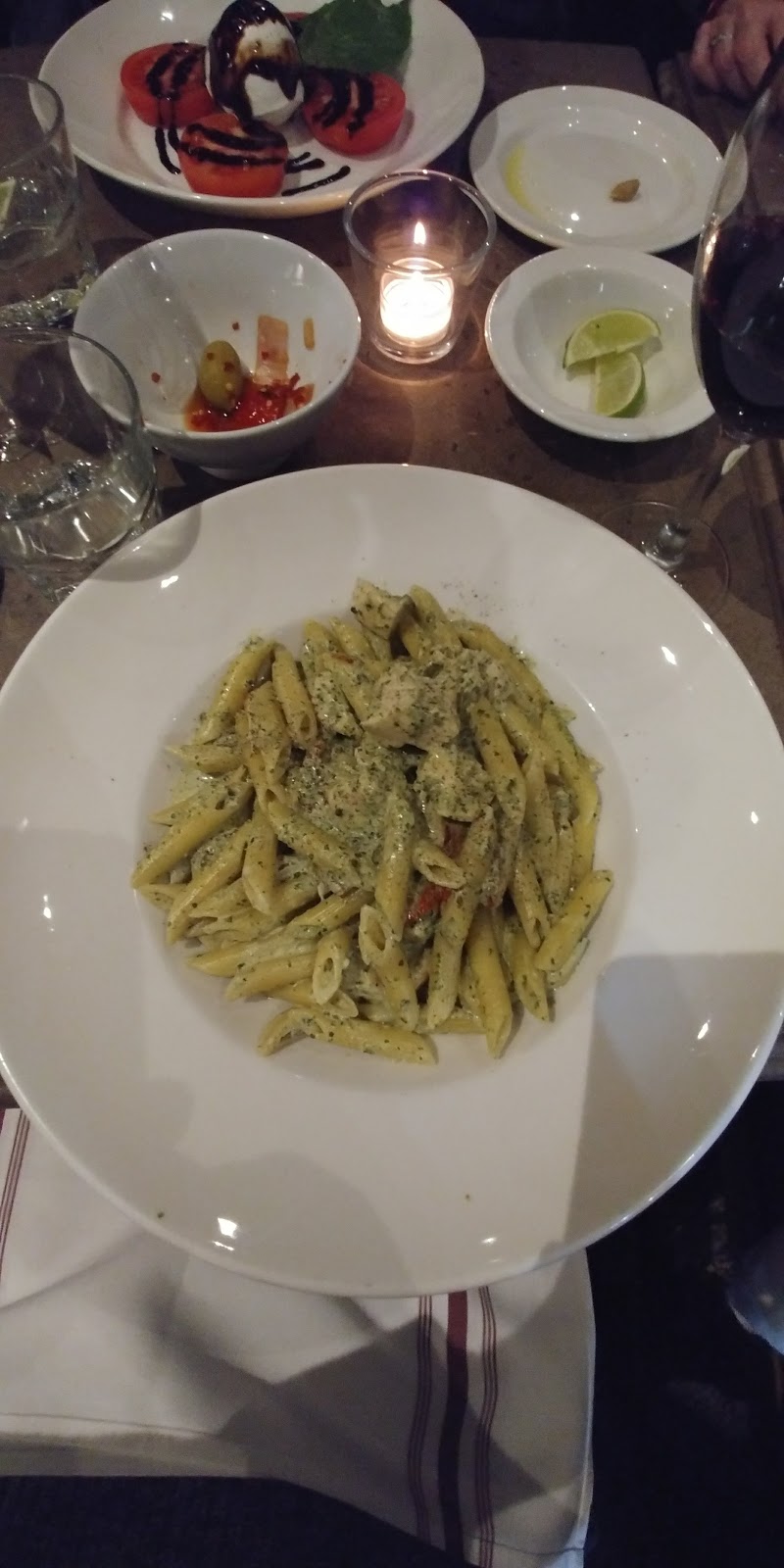 Pizza Banfi | 333b Lonsdale Rd, Toronto, ON M5P 1R3, Canada | Phone: (416) 322-5231