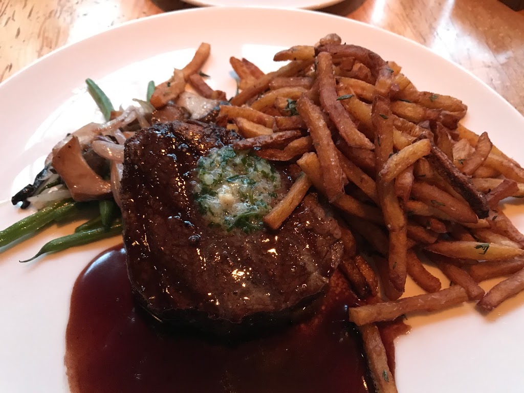 The Glen Tavern | 515 Main St, Georgetown, ON L7G 3S9, Canada | Phone: (905) 877-7711