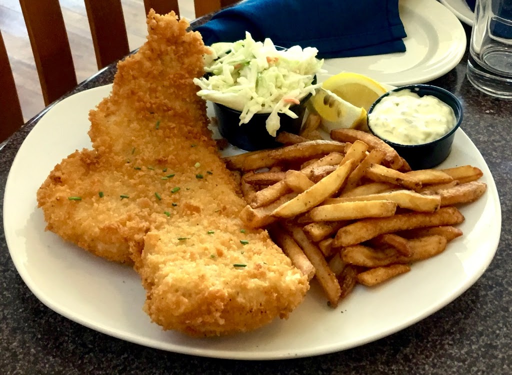 Wilson Boat House Restaurant | 57 Harbor St, Wilson, NY 14172, USA | Phone: (716) 751-6060
