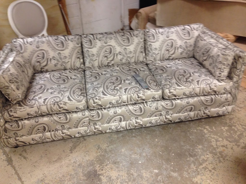 Quesnels Upholstery | 10 Sunray St, Whitby, ON L1N 9B5, Canada | Phone: (905) 430-3188