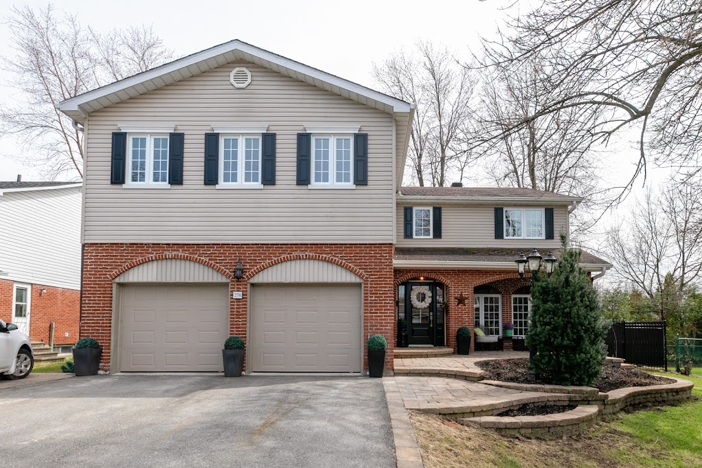 West Island Realty | 263C Boul. Saint-Jean, Pointe-Claire, QC H9R 3J1, Canada | Phone: (514) 928-4663