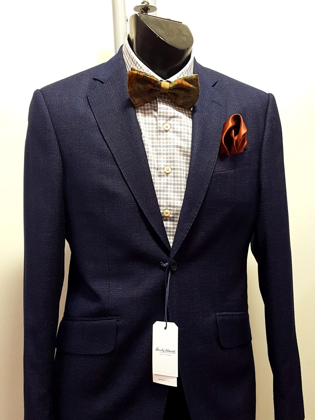 Pasqualino Menswear | 654 College St, Toronto, ON M6G 1B8, Canada | Phone: (416) 533-3923