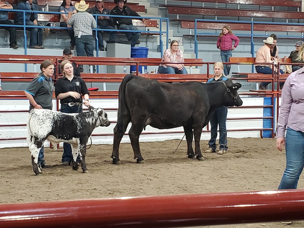 Hanna Arena | 501A 3 St W, Hanna, AB T0J 1P0, Canada | Phone: (403) 854-4177