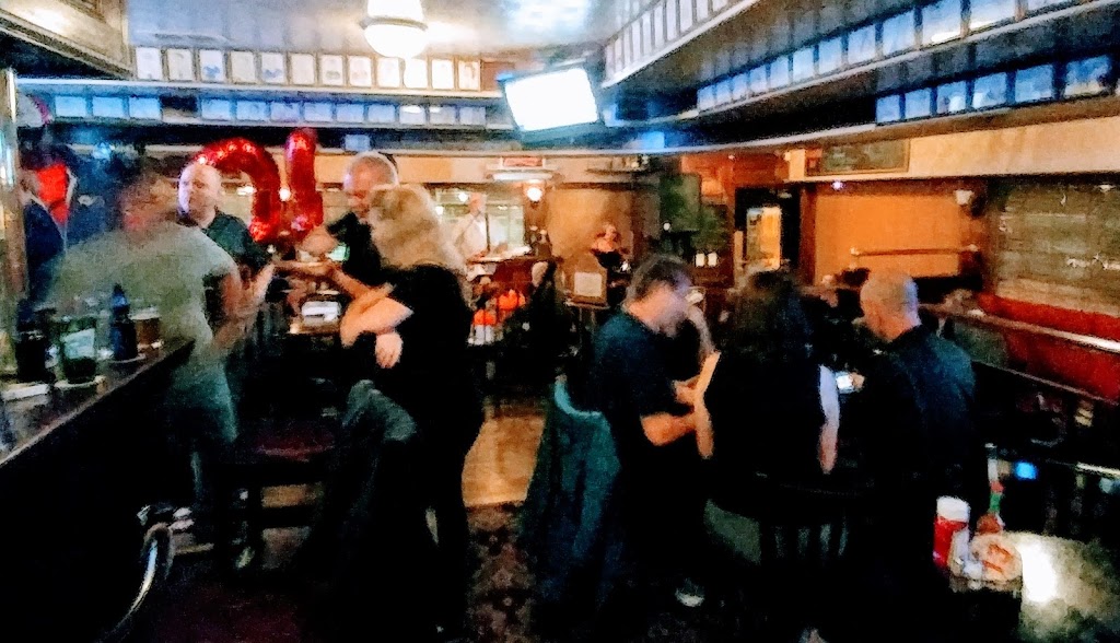 The Waltzing Weasel | 300 Taunton Rd E, Oshawa, ON L1G 7T4, Canada | Phone: (905) 721-2533