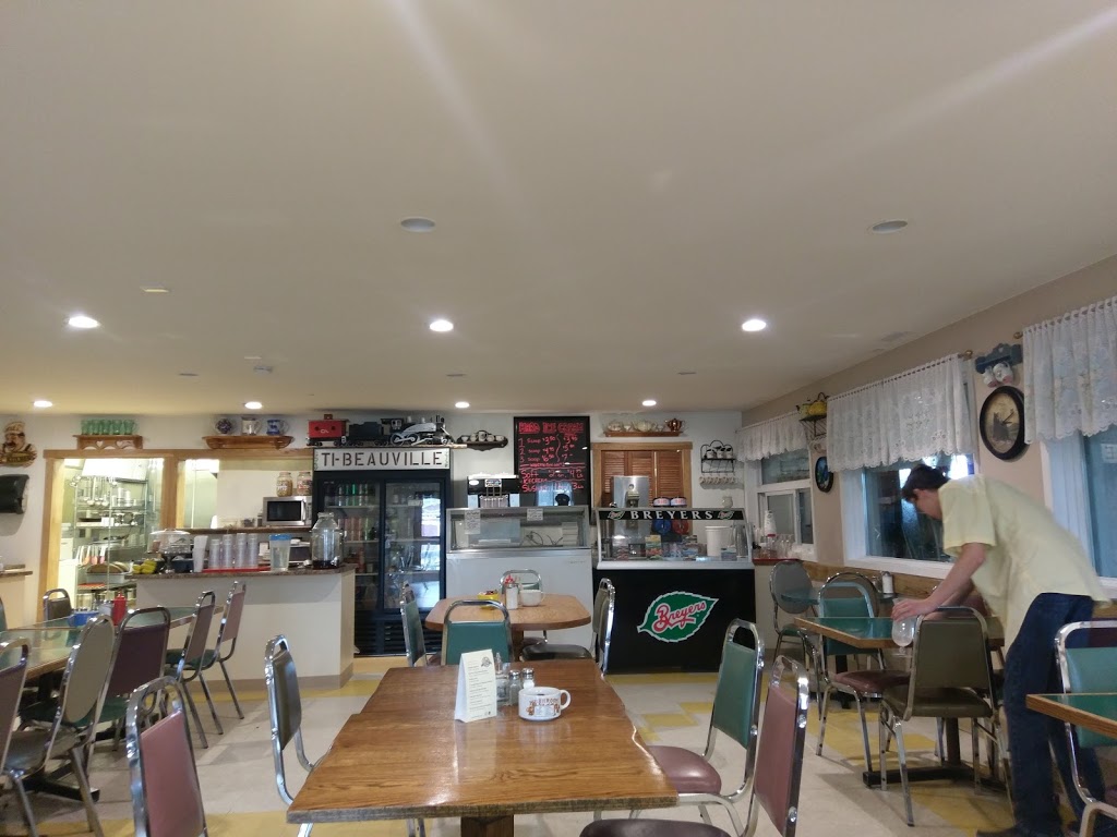 Ti-Beauville Restaurant | 43160 #1 East Hwy, Richer, MB R0E 1S0, Canada | Phone: (204) 422-9414