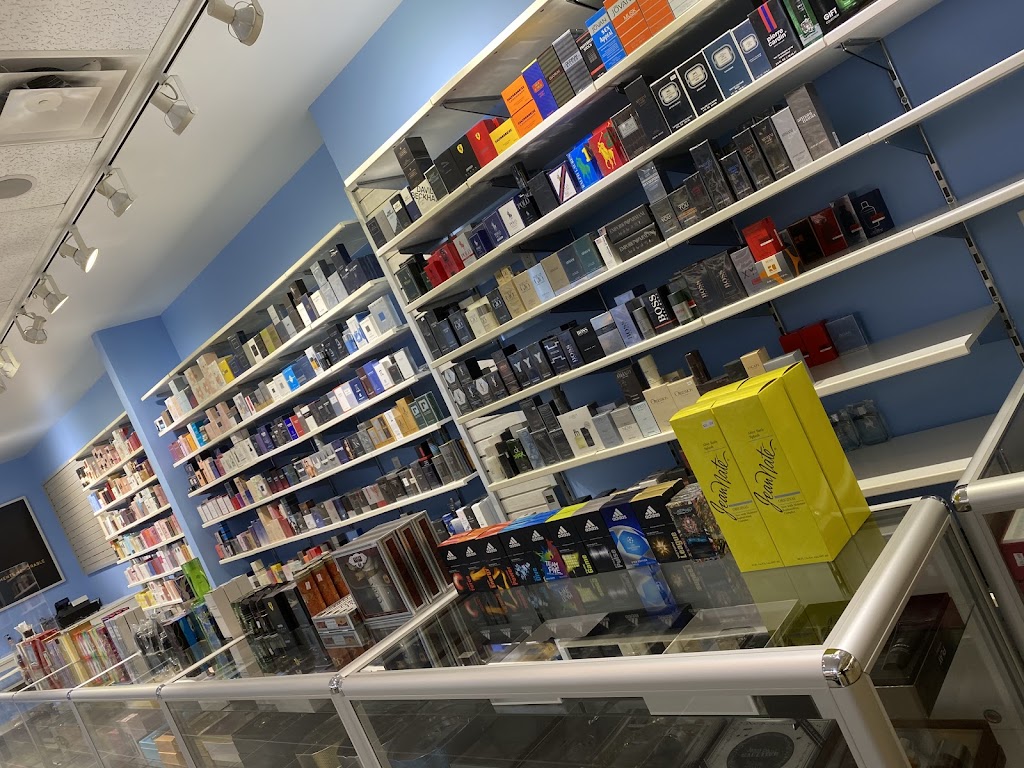 Parfumerie Lucky | 50 Rue Dufferin, Salaberry-de-Valleyfield, QC J6S 3R4, Canada | Phone: (450) 373-0966