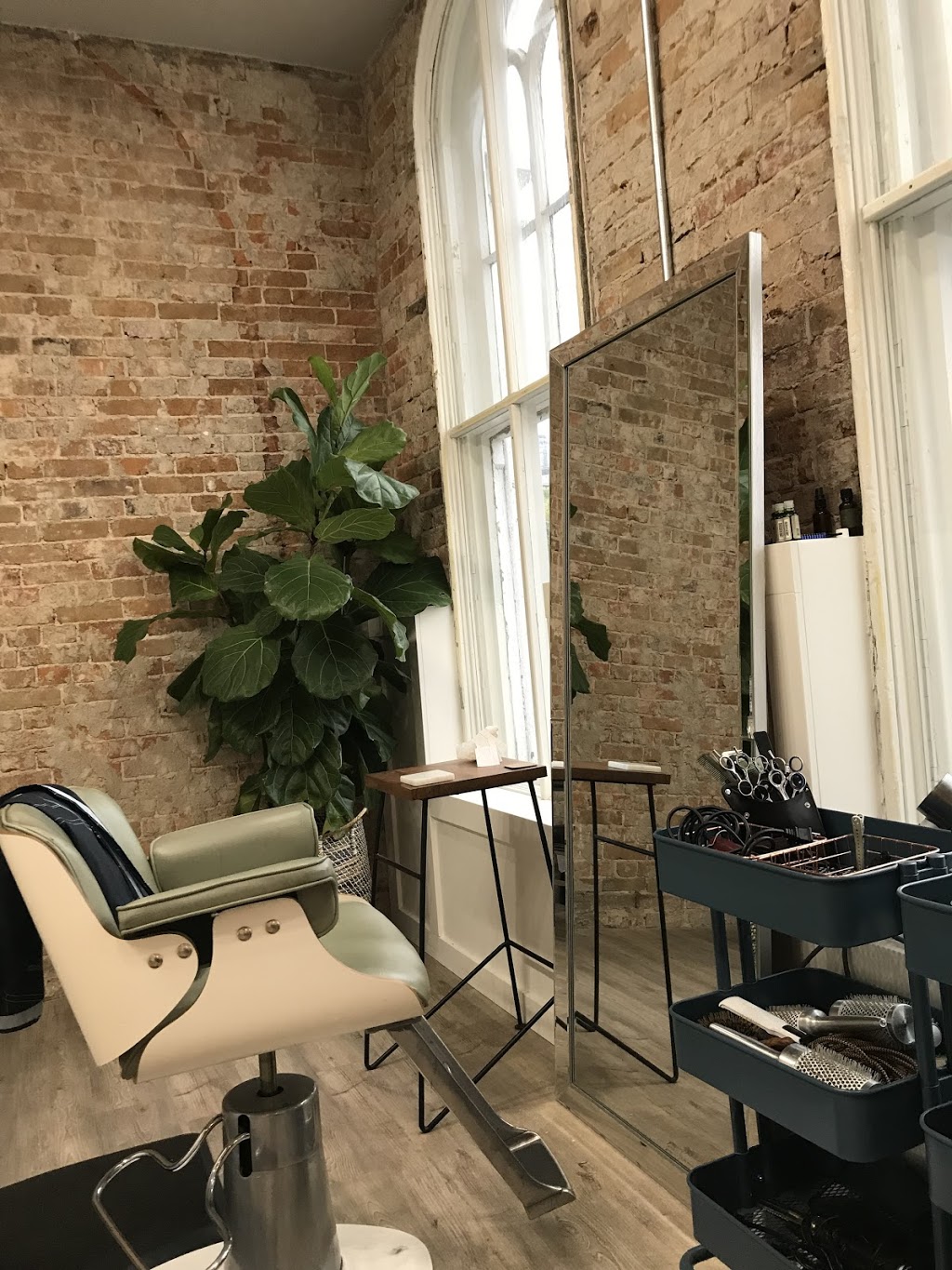 The Refinery Spa and Social House | 327 King St E, Kingston, ON K7L 3B5, Canada | Phone: (613) 546-8420