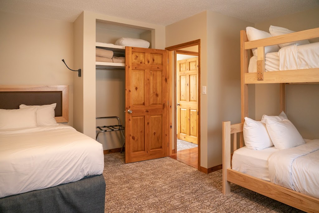 Rocky Mountain Ski Lodge | 1711 Bow Valley Trail, Canmore, AB T1W 1L7, Canada | Phone: (403) 678-5445
