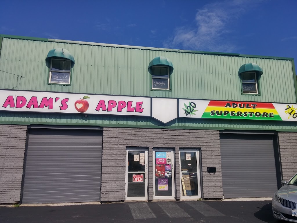 Adams Apple | store | 92 Kitchener Ave, Sudbury, ON P3B 2Y8, Canada | 7056738588 OR +1 705-673-8588