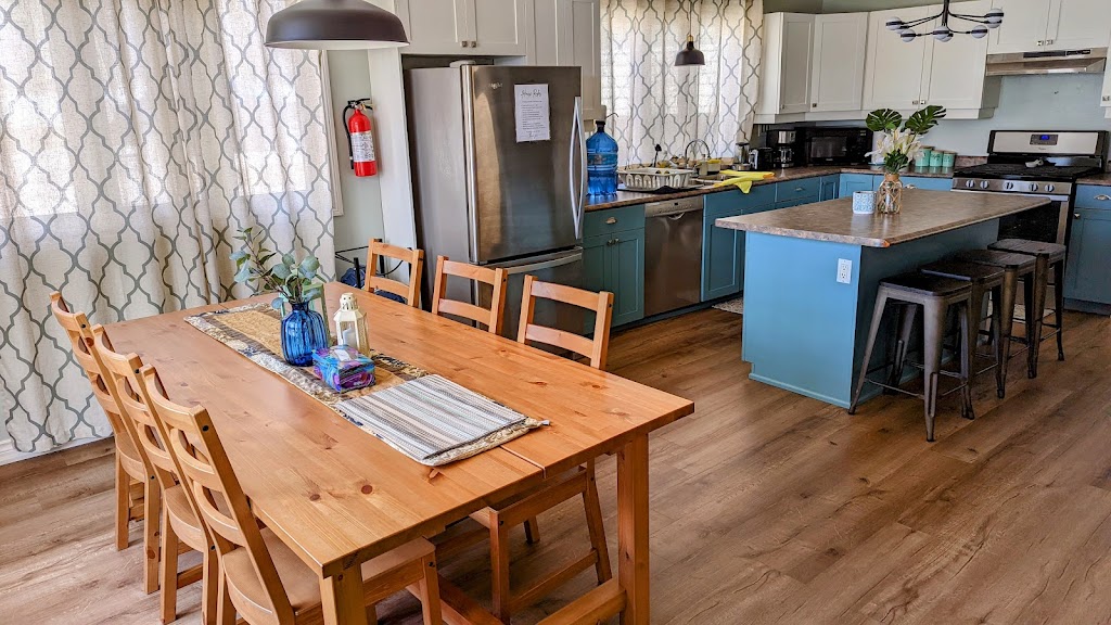 Sandy Lake Hideaway | Lakehurst Rd, Buckhorn, ON K0L 1J0, Canada | Phone: (647) 787-8373