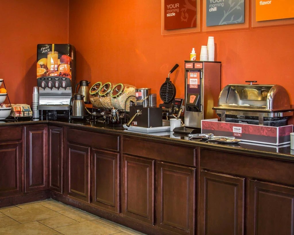 Comfort Inn | 1700 Yeager St, Port Huron, MI 48060, USA | Phone: (810) 982-5500