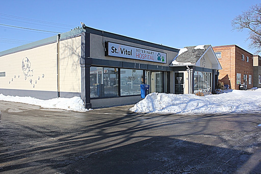 St. Vital Veterinary Hospital | 260 St Annes Rd, Winnipeg, MB R2M 3A4, Canada | Phone: (204) 253-2668
