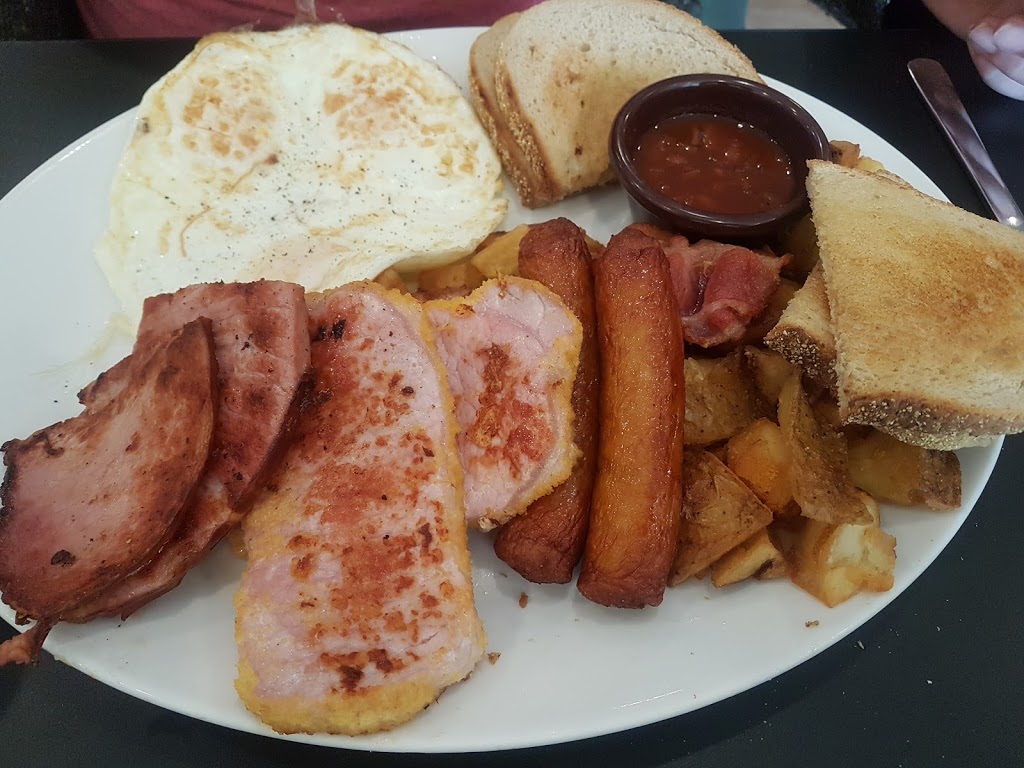 Kels Diner | 241 Dunsdon St #115, Brantford, ON N3R 7C3, Canada | Phone: (519) 720-9411