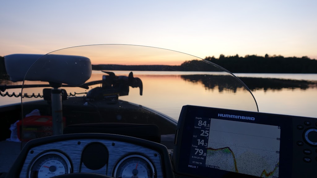 Challets Lac McGillivray ( Lac McGillivray camps) | 48 Ch Lac McGillivray, Sheenboro, QC J0X 2Z0, Canada | Phone: (613) 585-7251