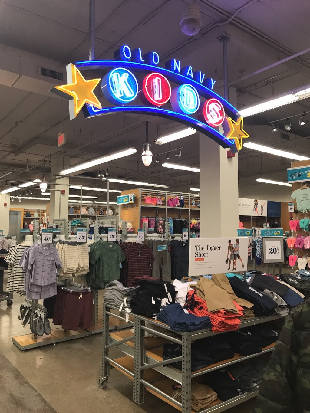 Old Navy | 1 Promenade Cir, Thornhill, ON L4J 4P8, Canada | Phone: (905) 764-5538