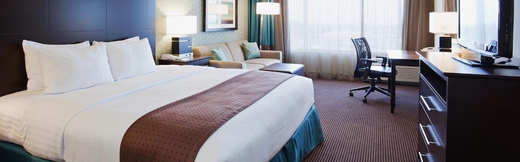 Holiday Inn & Suites Pointe-Claire Montreal Airport | 6700 Route Transcanadienne, Pointe-Claire, QC H9R 1C2, Canada | Phone: (514) 697-7110