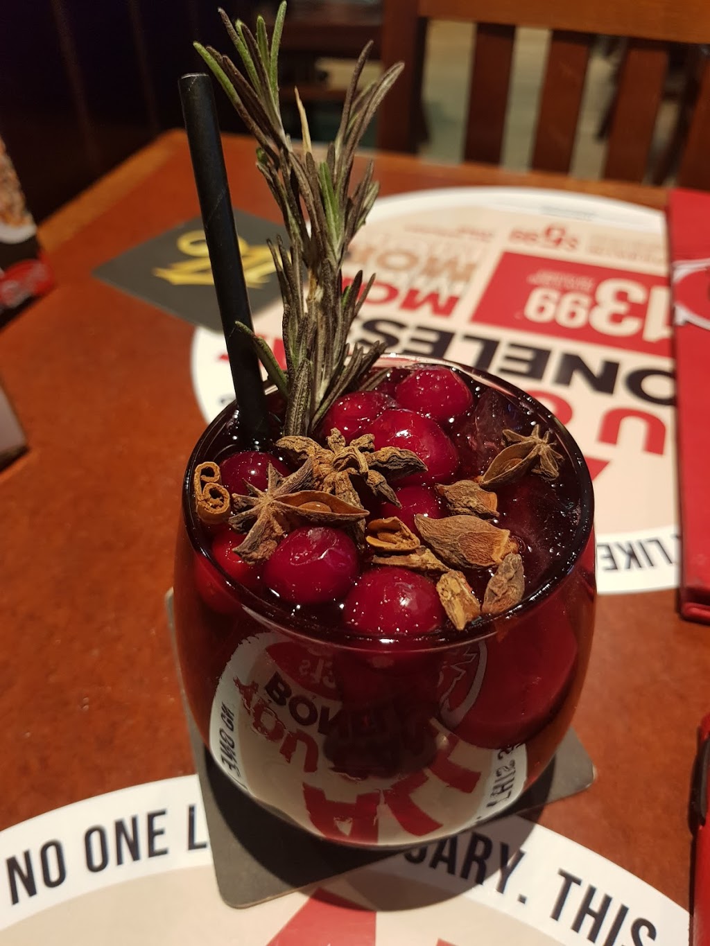 St. Louis Bar & Grill | 580 King St W #1, Oshawa, ON L1J 7J1, Canada | Phone: (905) 728-7777