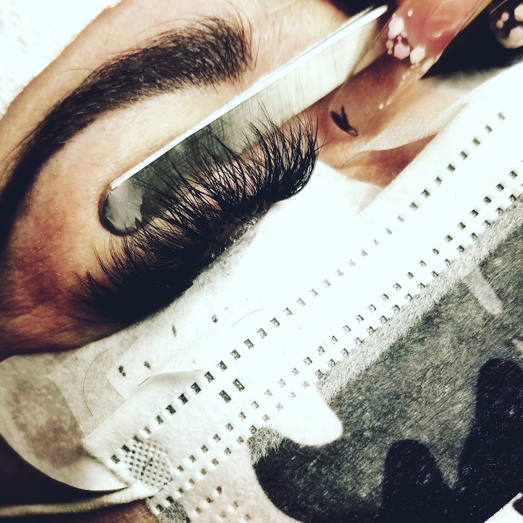 DLish Lash & Body | 580 Acadia Dr SE, Calgary, AB T2J 0B6, Canada | Phone: (403) 831-6301