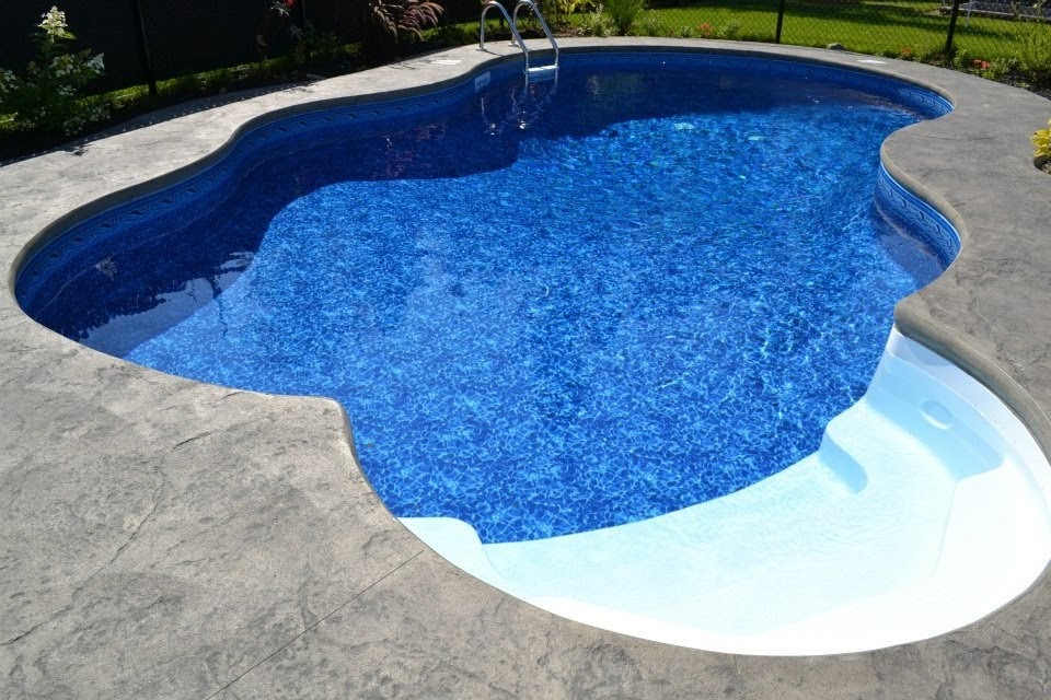 The Pool Boys | 18970 Route Transcanadienne, Baie-dUrfé, QC H9X 3R1, Canada | Phone: (514) 792-7665