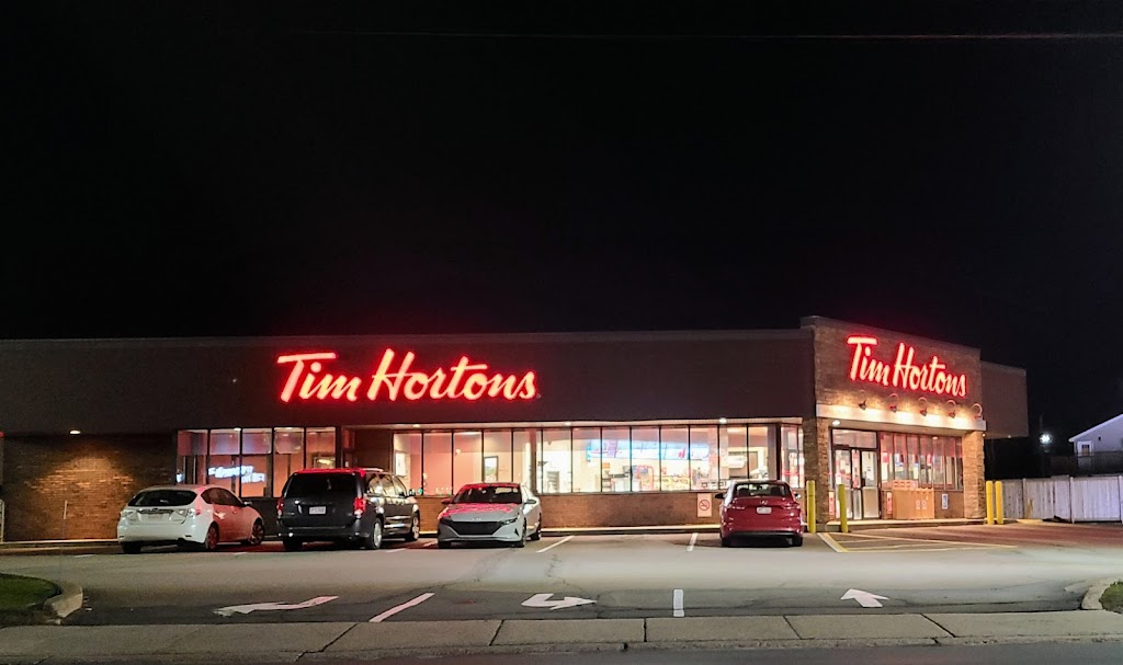 Tim Hortons | 327 Elmwood Dr, Moncton, NB E1A 1X6, Canada | Phone: (506) 862-7635