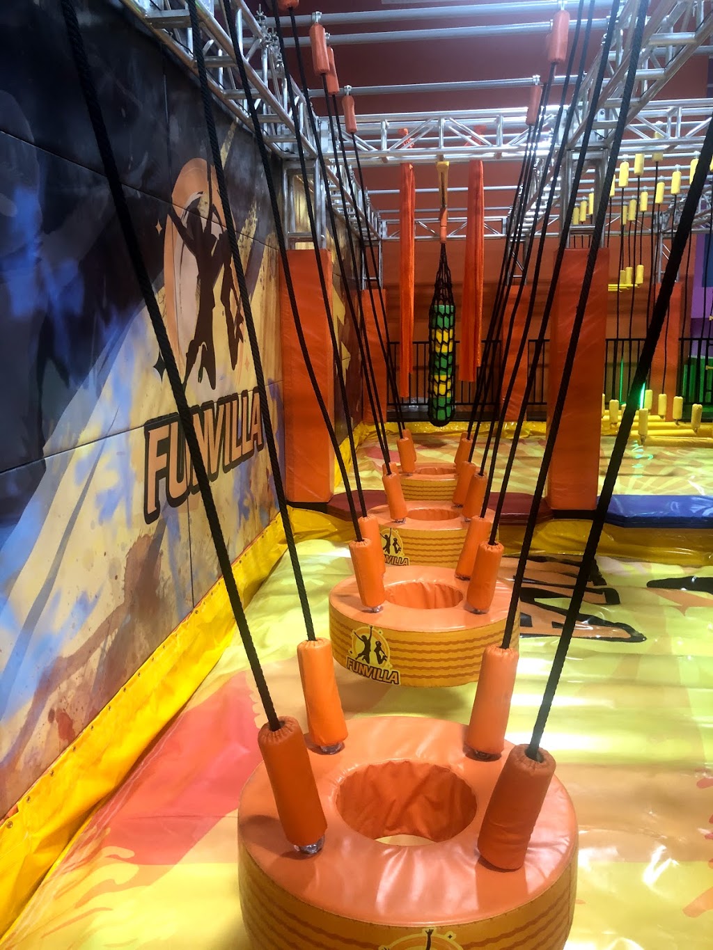 Funvilla Barrie | 312 King St, Barrie, ON L4N 6L2, Canada | Phone: (705) 252-5454
