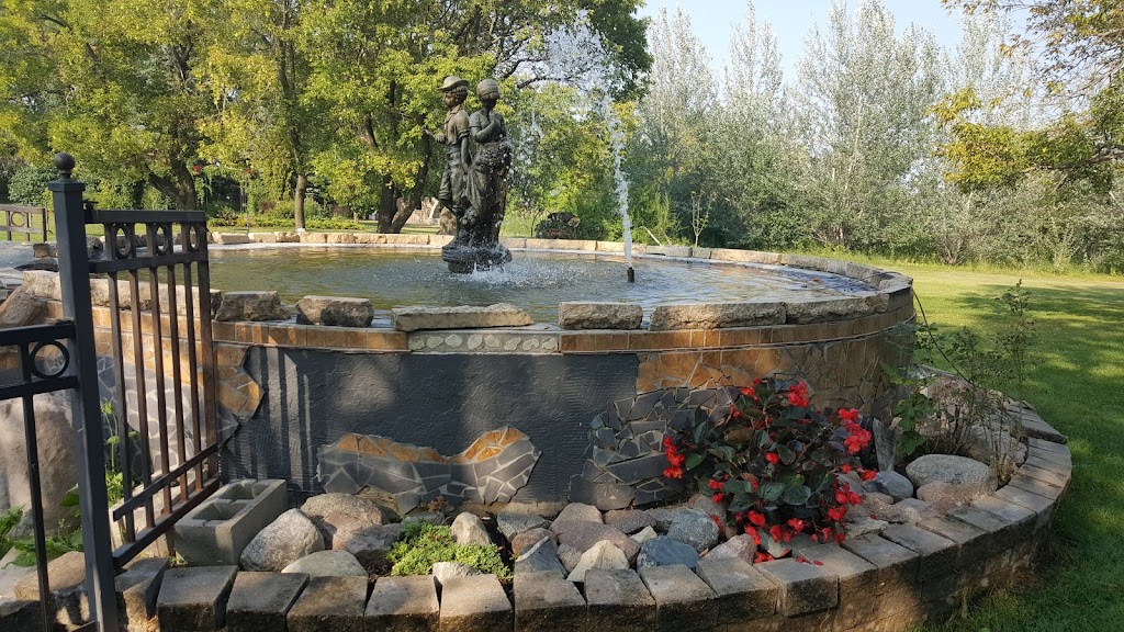 The Evergreen Village | 2143 Highway 59 South, Niverville, MB R0A 1E0, Canada | Phone: (204) 388-5312